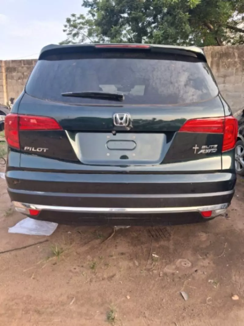 Honda Pilot   - 2018