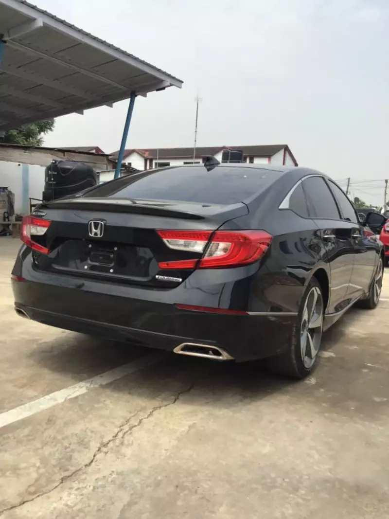 Honda Accord   - 2020