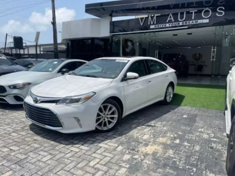 TOYOTA Avalon   - 2013
