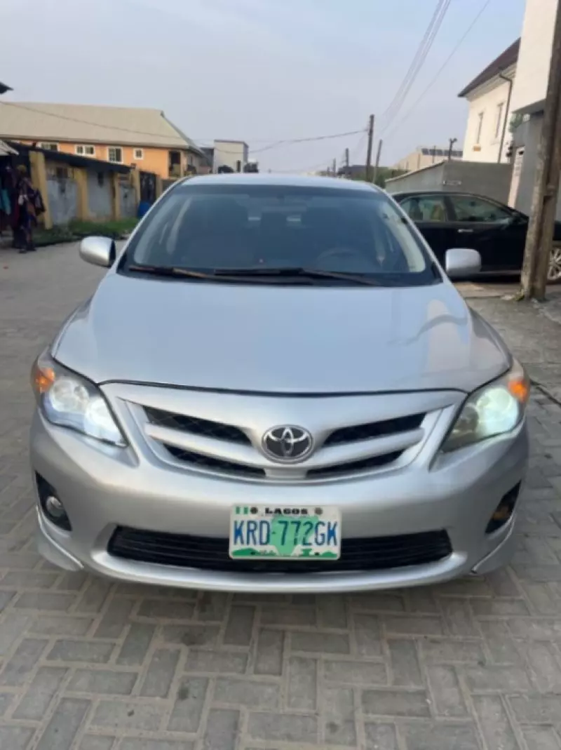 Toyota Corolla   - 2013