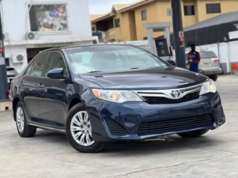 TOYOTA Camry   - 2014