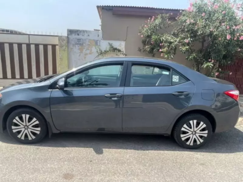 TOYOTA Corolla   - 2016