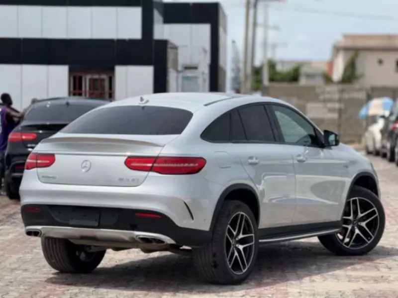 Mercedes-Benz GLE 43 AMG   - 2017