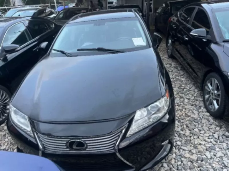 Lexus ES - 2014