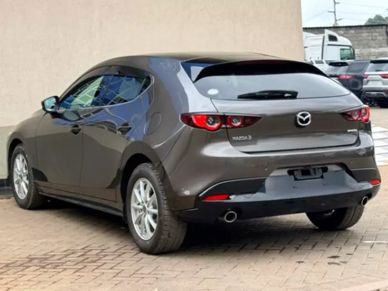 Mazda 3   - 2020