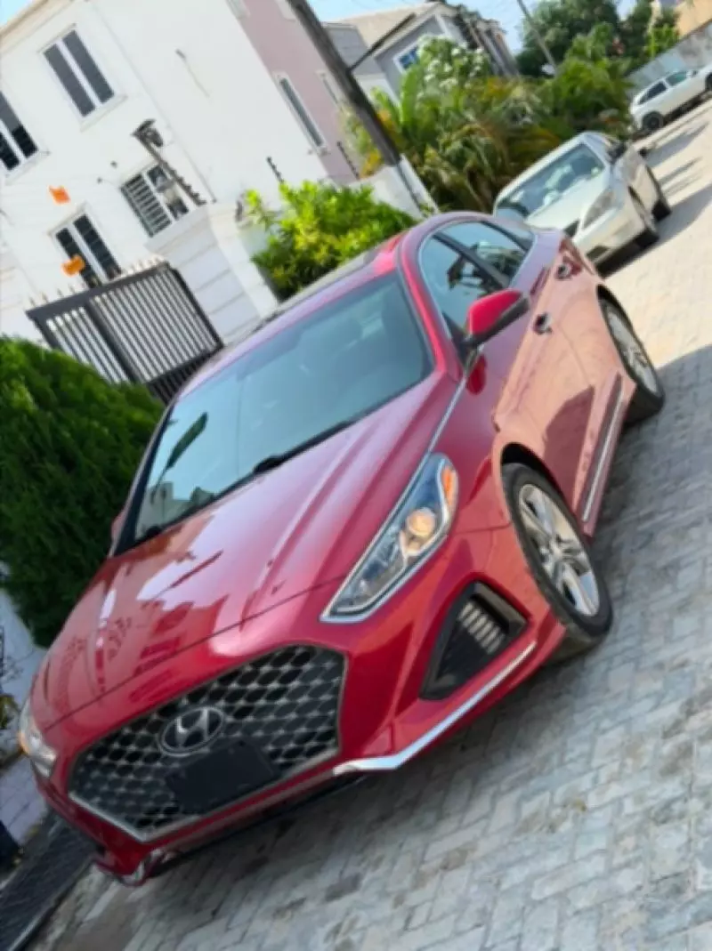 Hyundai Sonata   - 2018