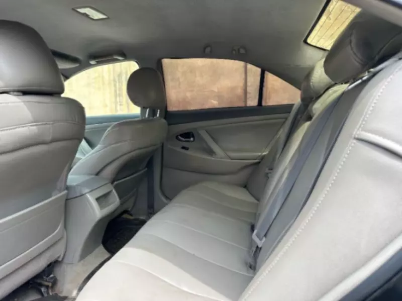 Toyota Camry   - 2009