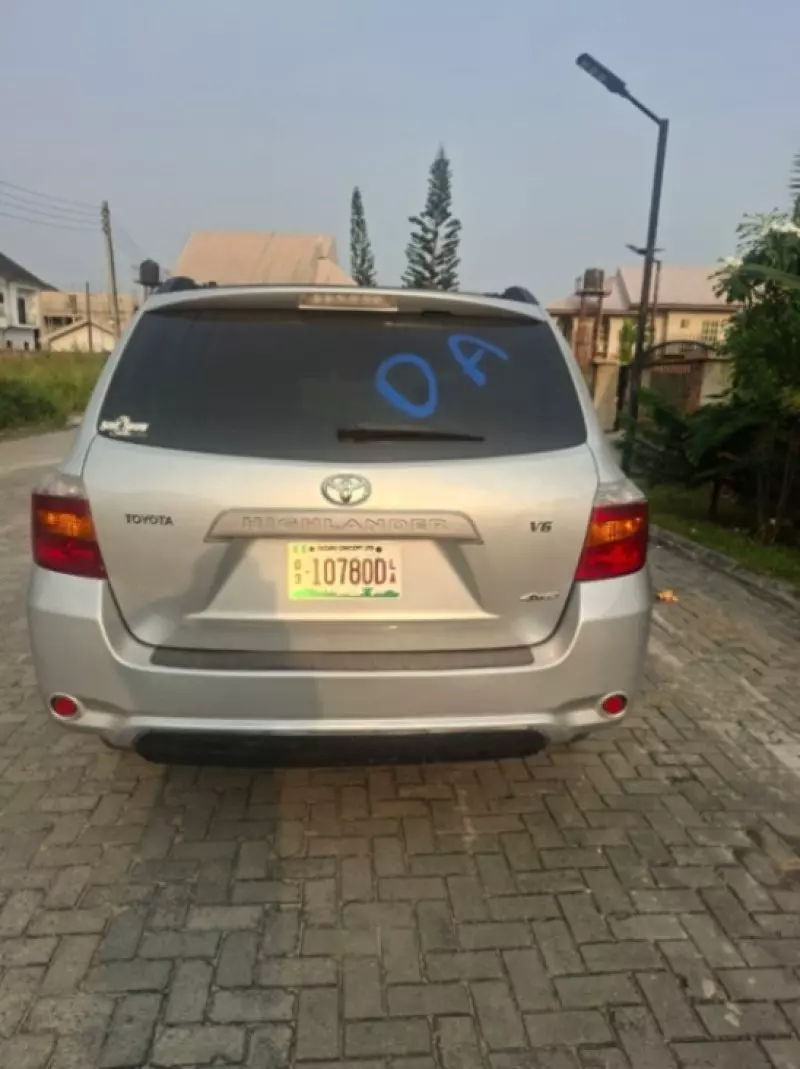 Toyota Highlander   - 2008