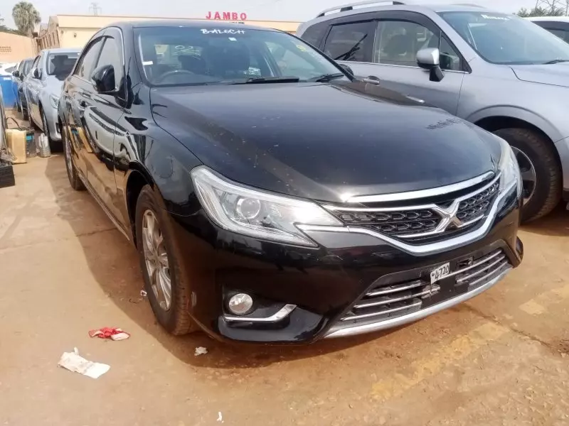 Toyota Mark X   - 2016