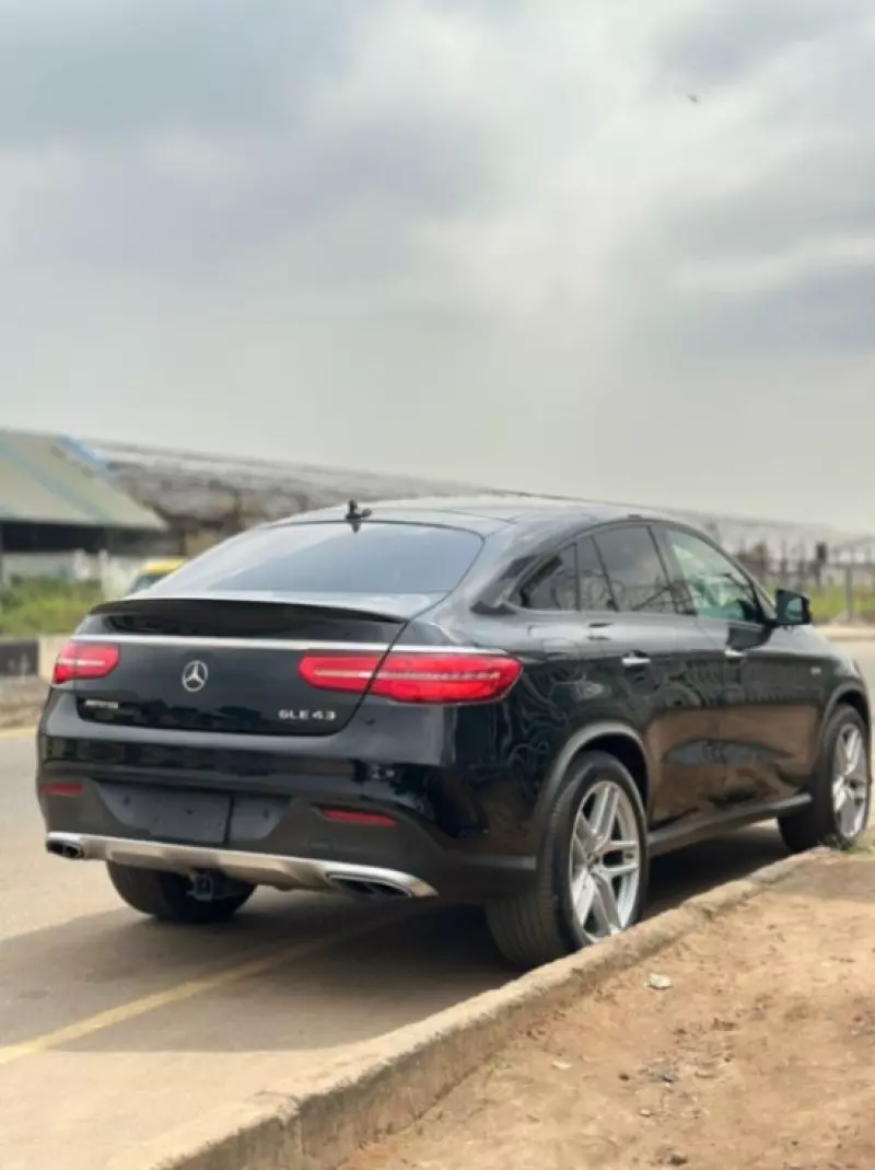 Mercedes-Benz GLE 43 AMG   - 2017