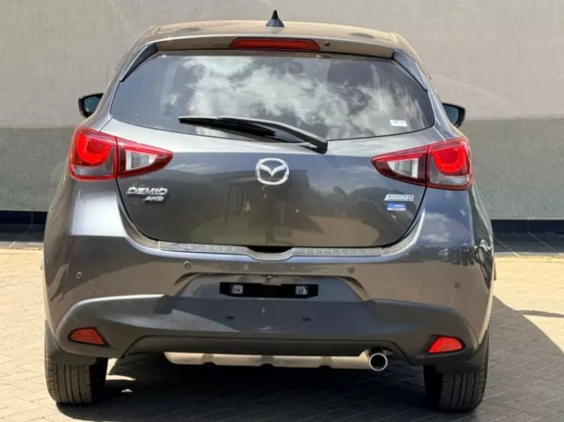 Mazda Demio   - 2019