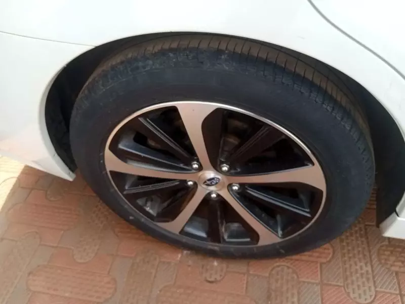 Subaru Legacy B4   - 2015