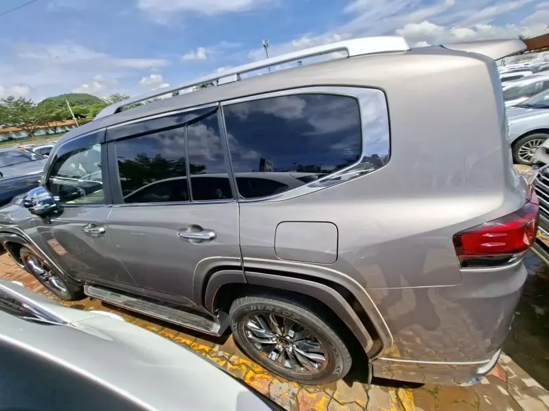 Toyota Landcruiser ZX   - 2023