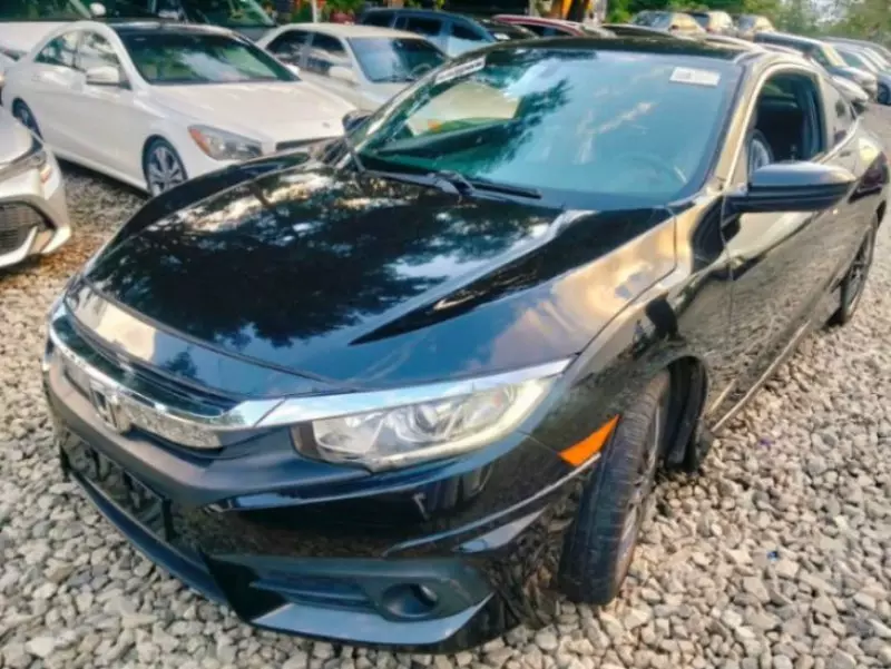 Honda Civic   - 2016