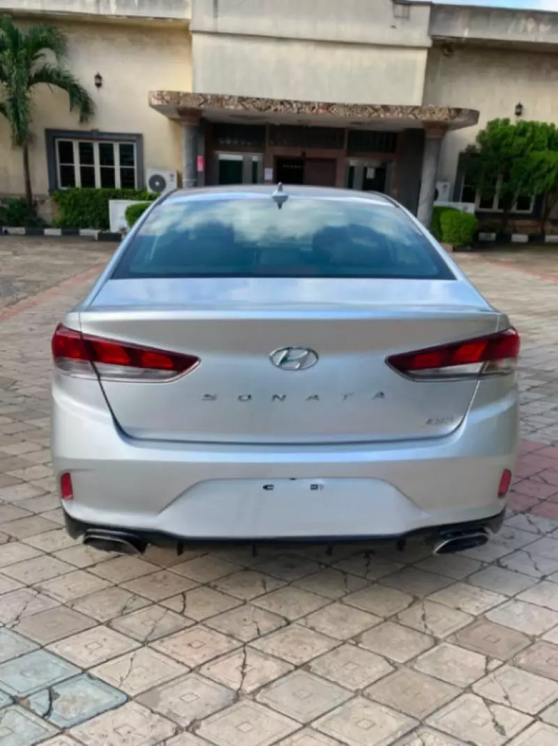 Hyundai Sonata   - 2018