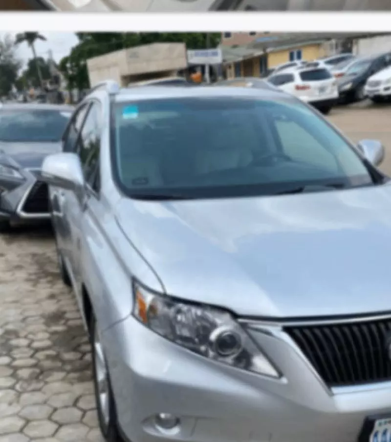 Lexus RX   - 2010