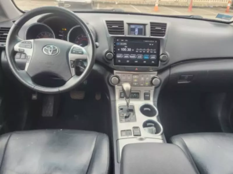 TOYOTA Highlander   - 2013