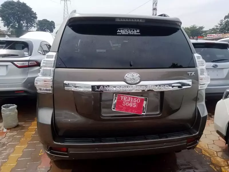 Toyota Landcruiser Prado   - 2015