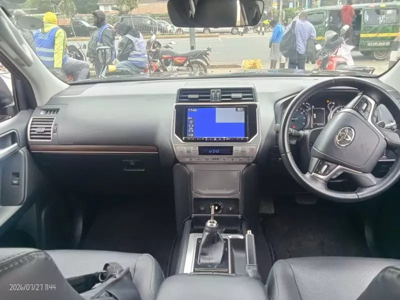 TOYOTA Landcruiser Prado   - 2020