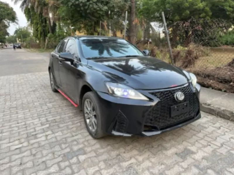Lexus IS   - 2006
