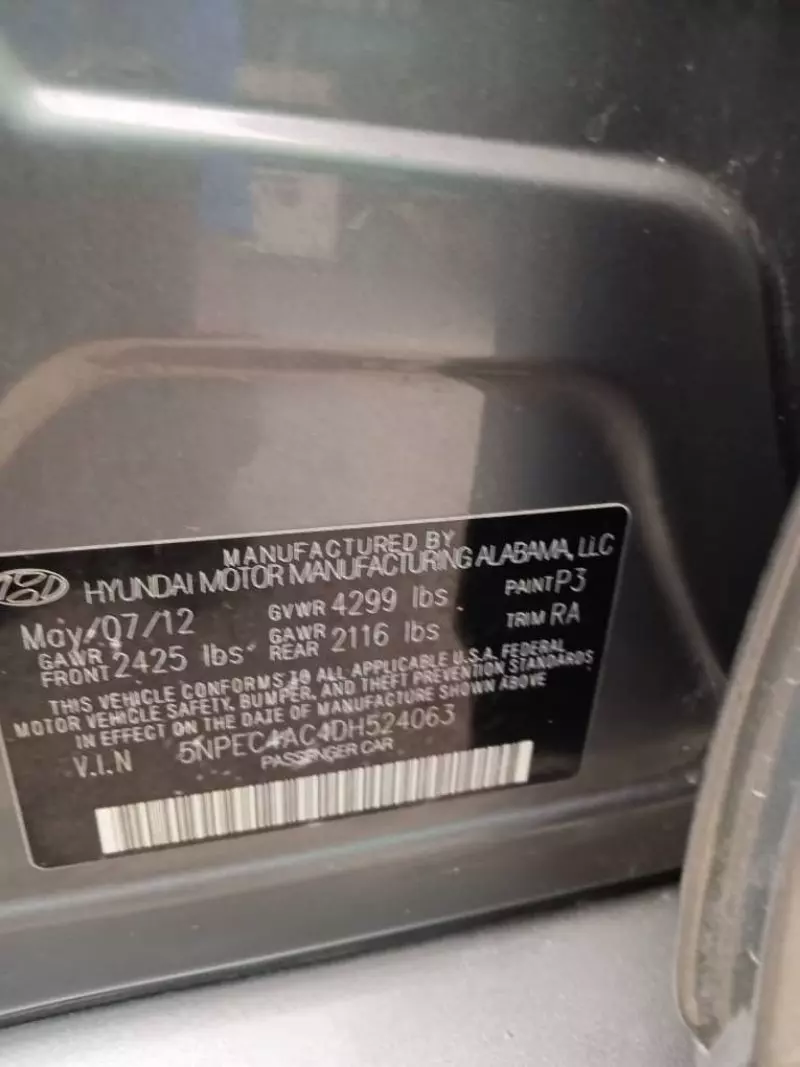 Hyundai Sonata   - 2013