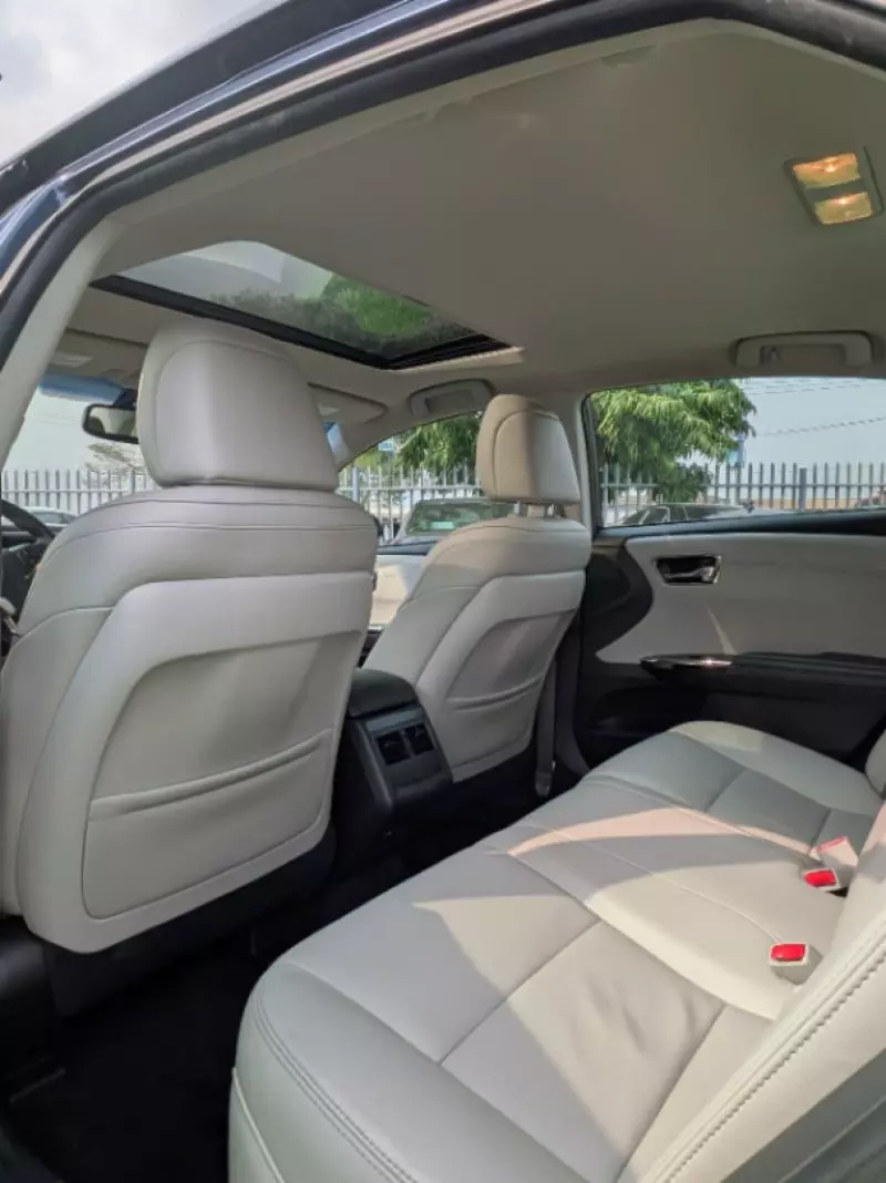 Toyota Avalon - 2016