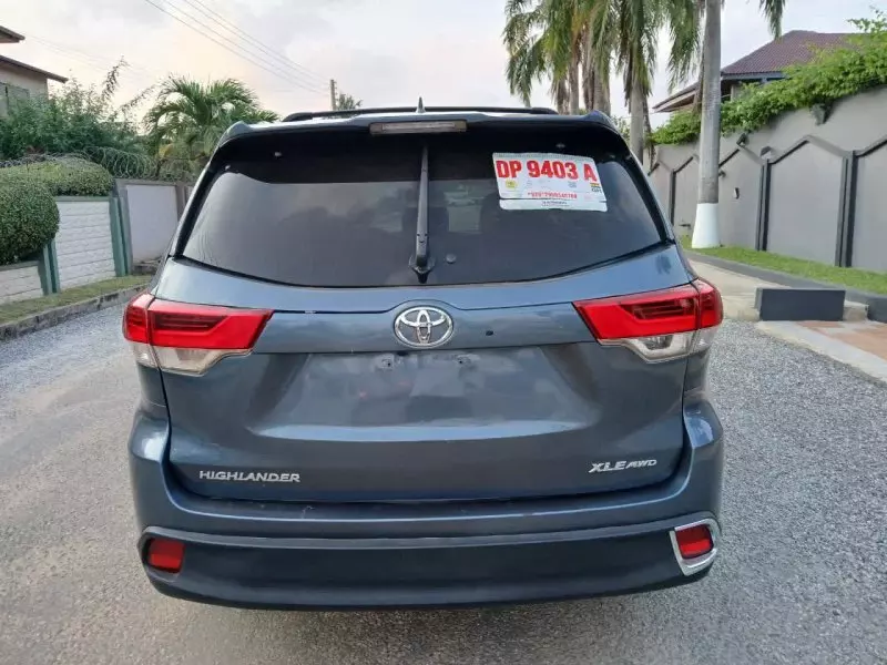 Toyota Highlander   - 2018