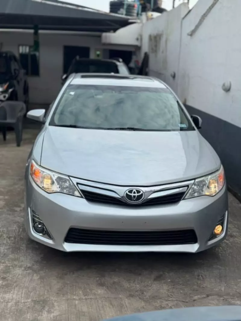 TOYOTA Camry   - 2014
