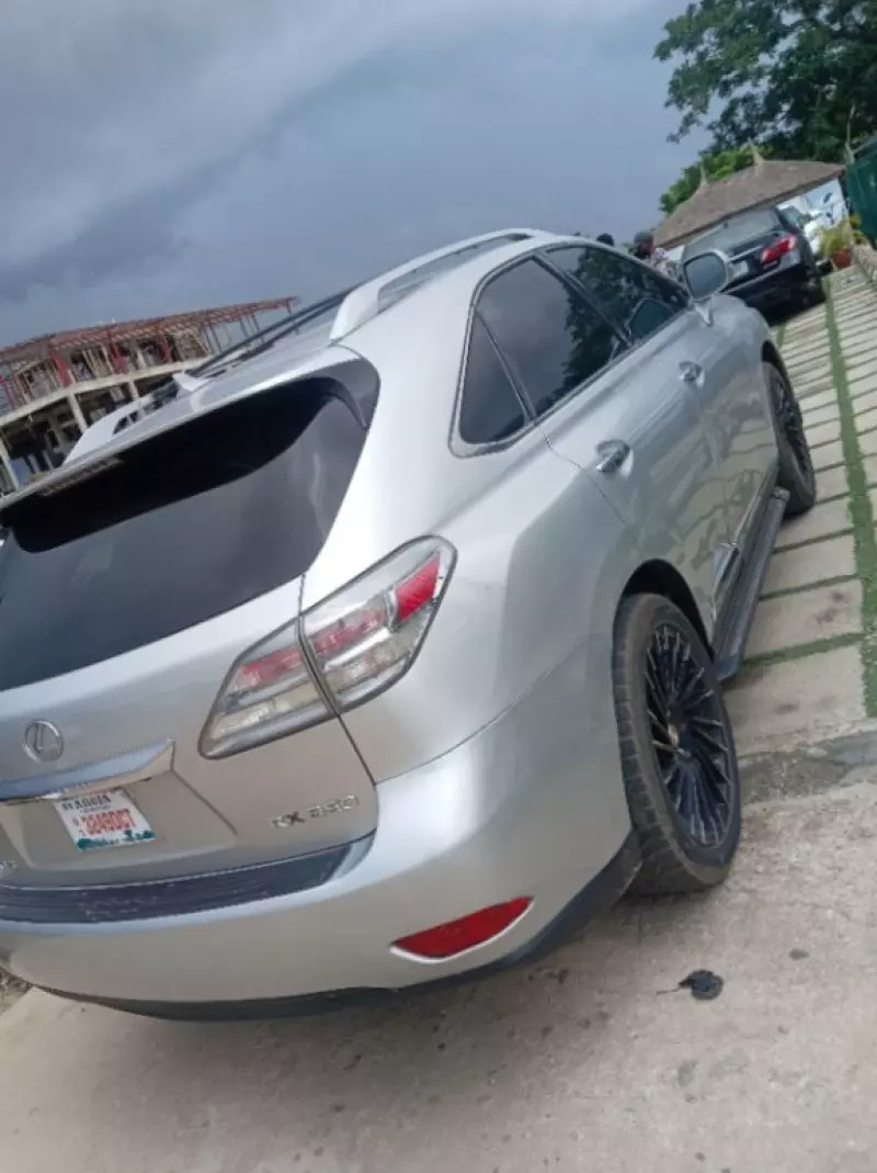 Lexus RX 350   - 2011
