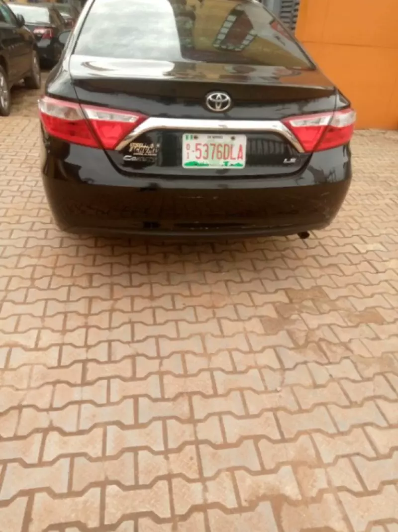 TOYOTA Camry - 2015