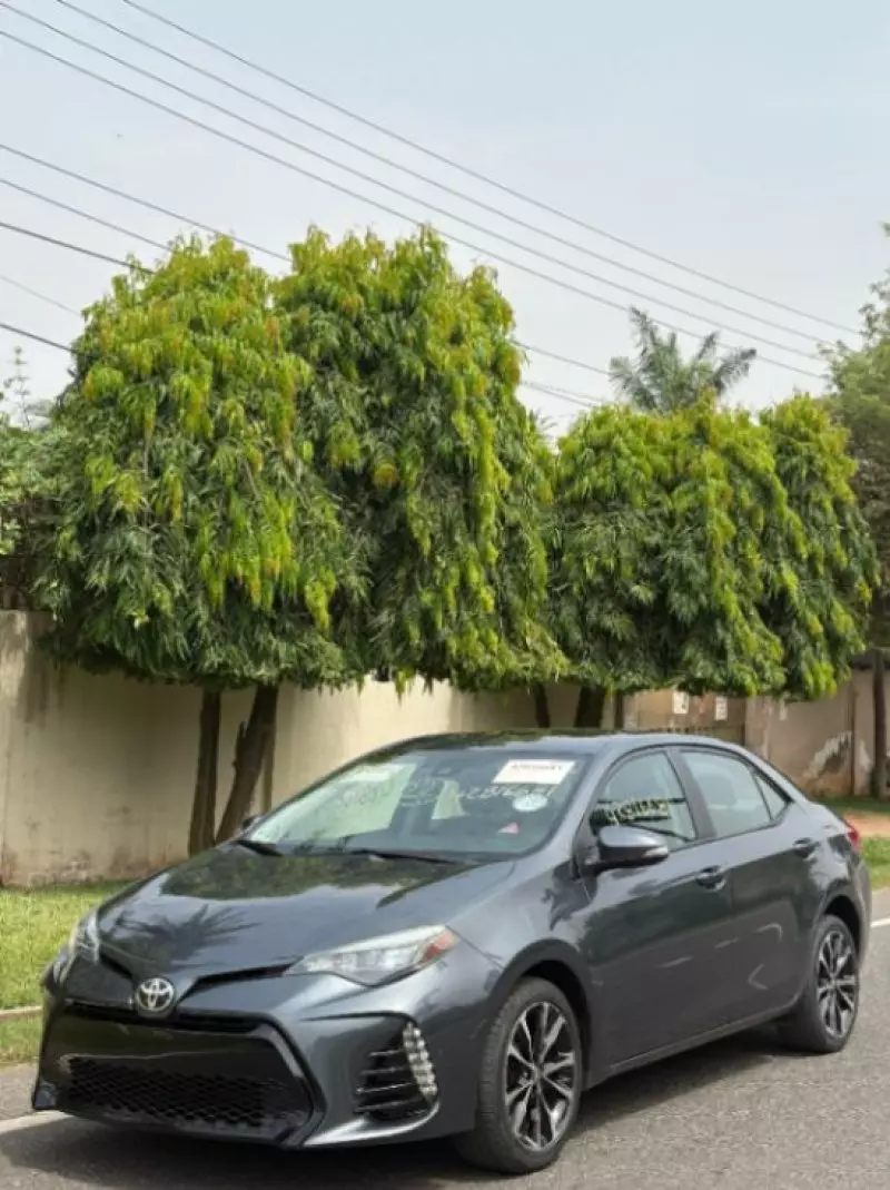 Toyota Corolla   - 2013