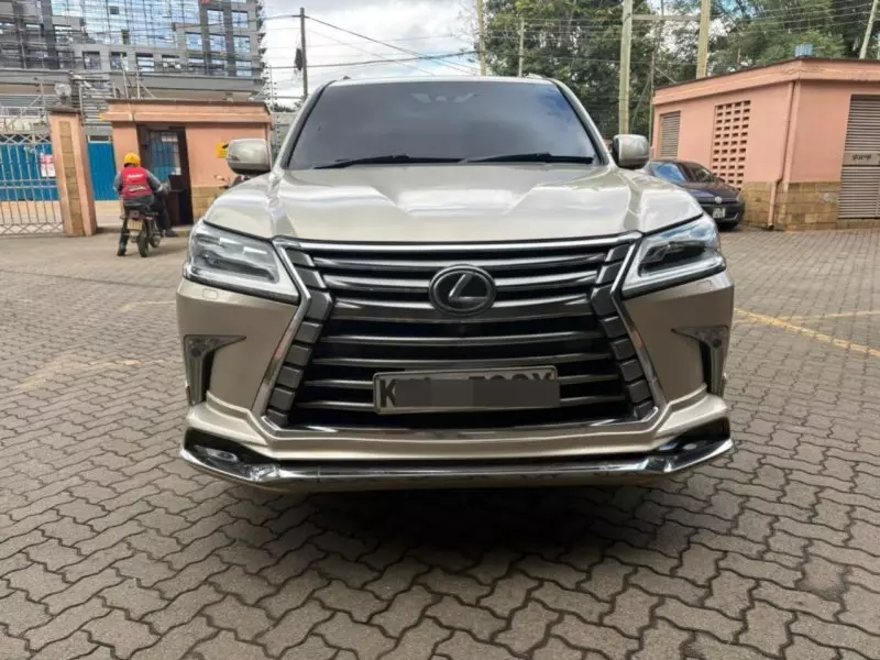 Lexus LX 570   - 2016