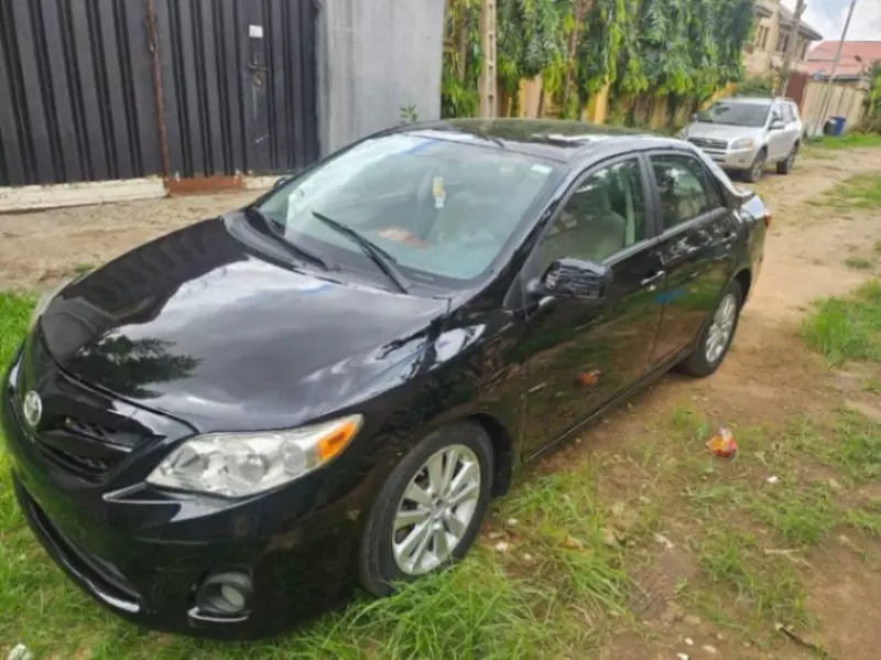 Toyota Corolla - 2012