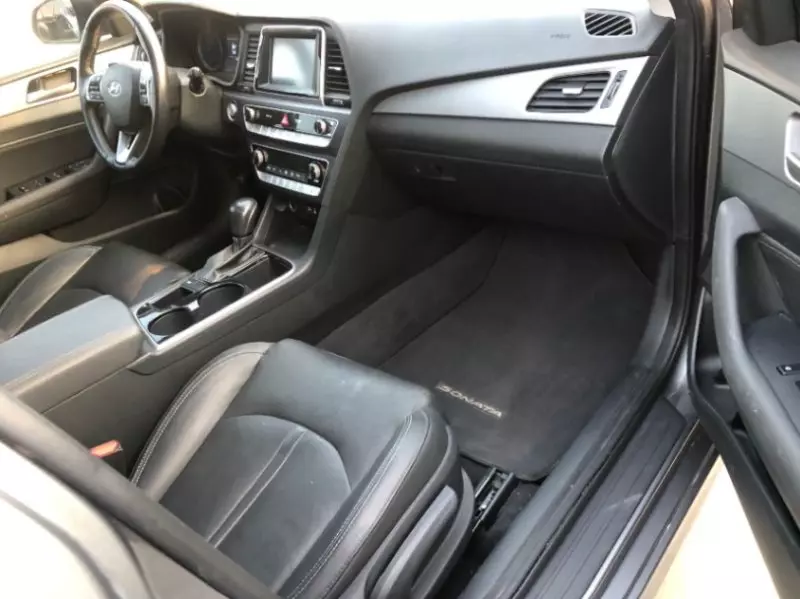 Hyundai Sonata   - 2019