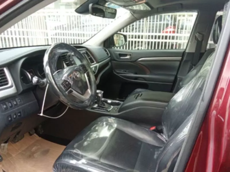 Toyota Highlander   - 2017