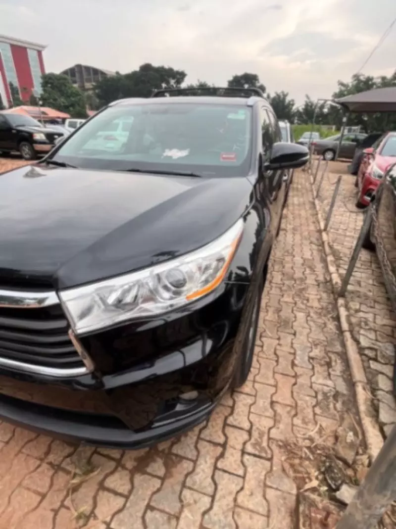 TOYOTA Highlander   - 2014