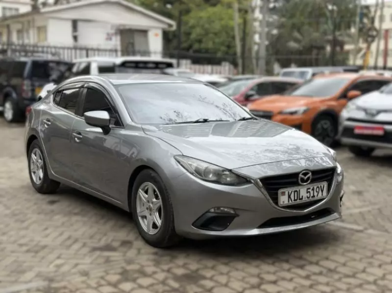 Mazda Axela    - 2015