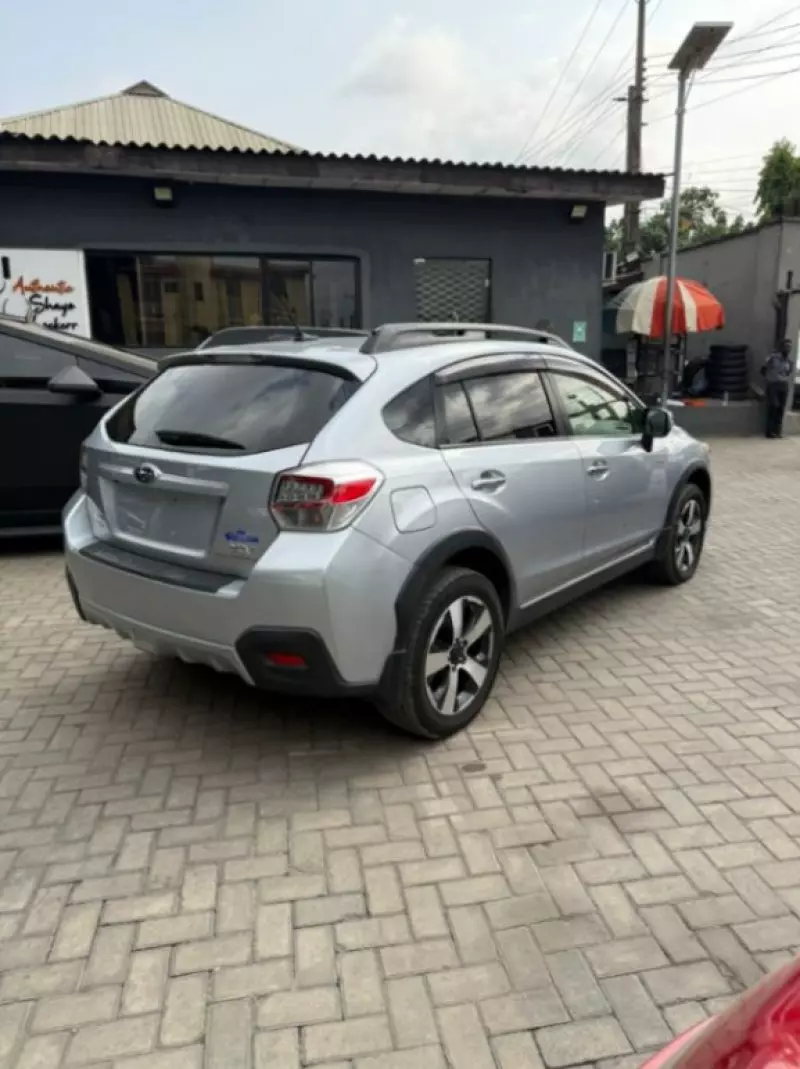 Subaru XV CrossTrek   - 2014