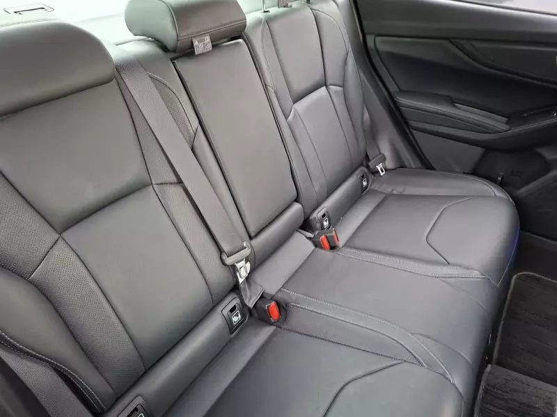 Subaru Legacy B4   - 2017
