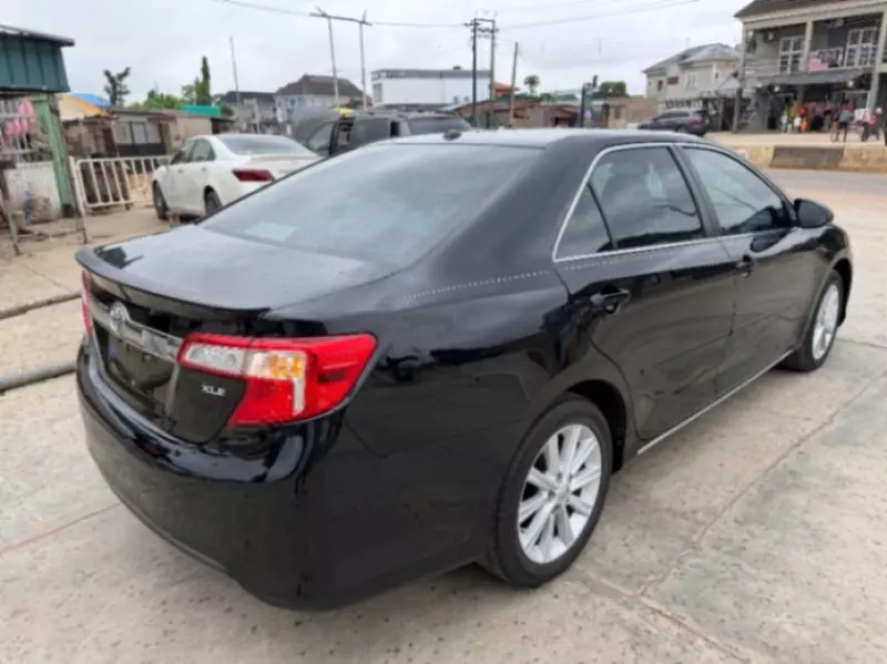 TOYOTA Camry   - 2014