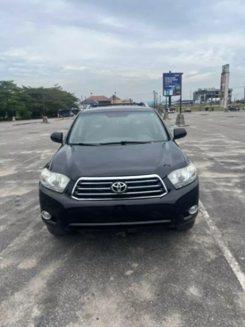Toyota Highlander   - 2009