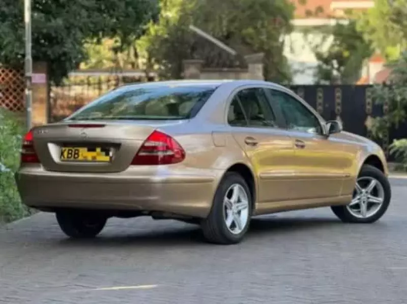 Mercedes-Benz E 240   - 2002