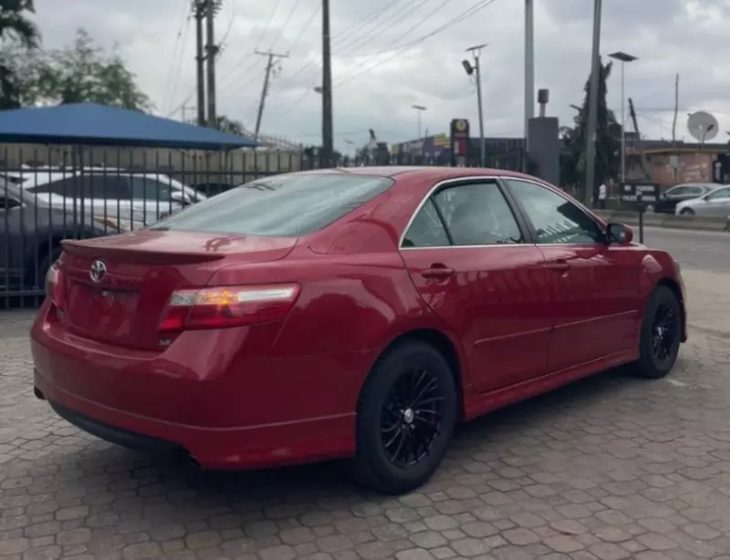 TOYOTA Camry   - 2009