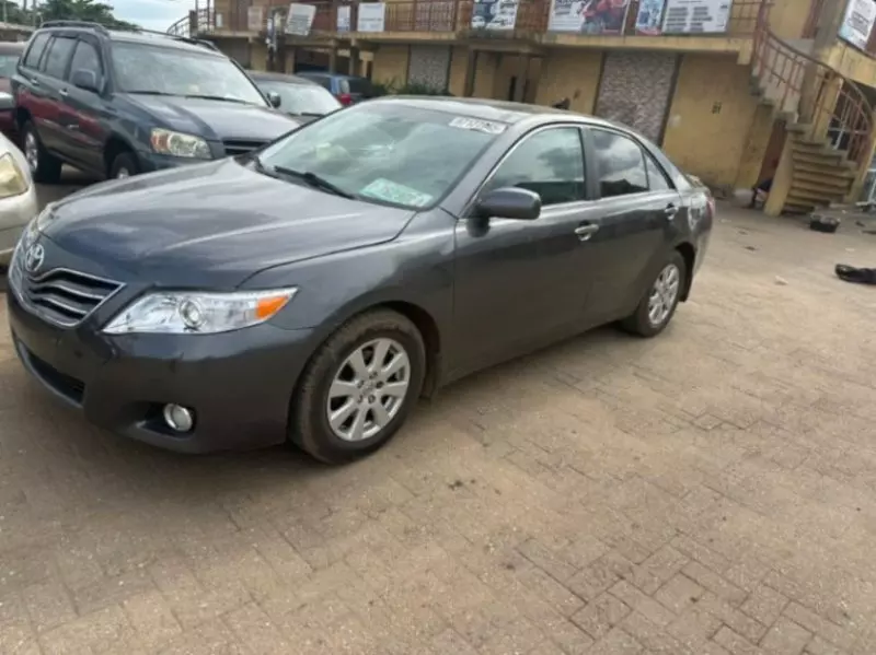 Toyota Camry   - 2008