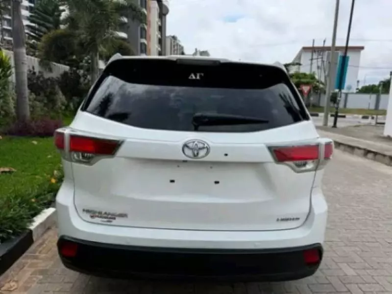 TOYOTA Highlander   - 2015