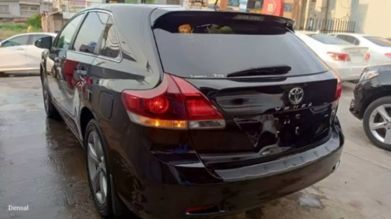 Toyota Venza   - 2013