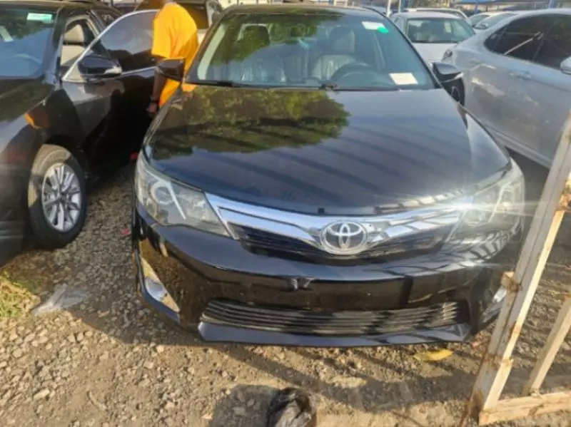 Toyota Camry   - 2012