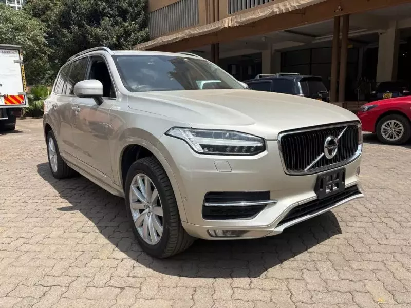 Volvo XC90   - 2016