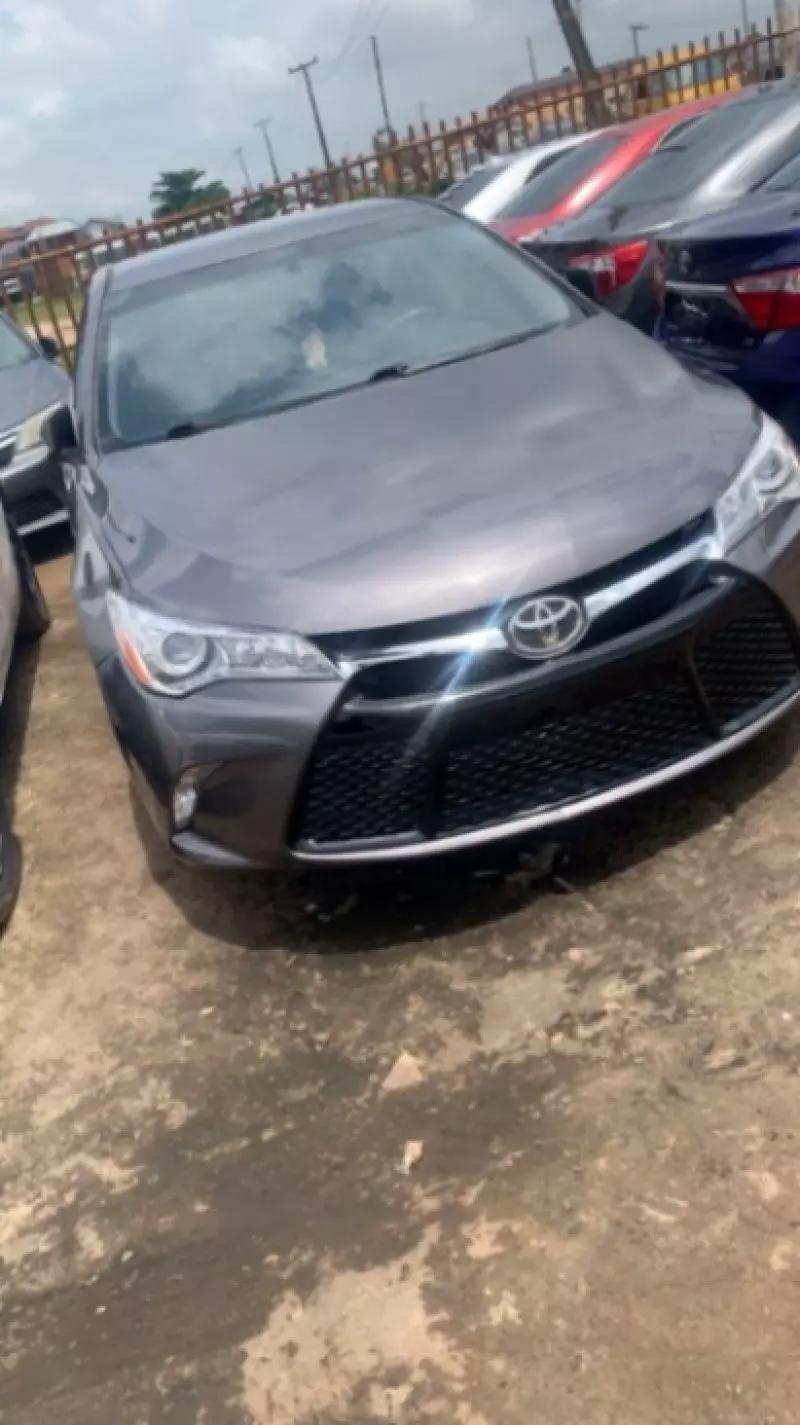 Toyota Camry   - 2015