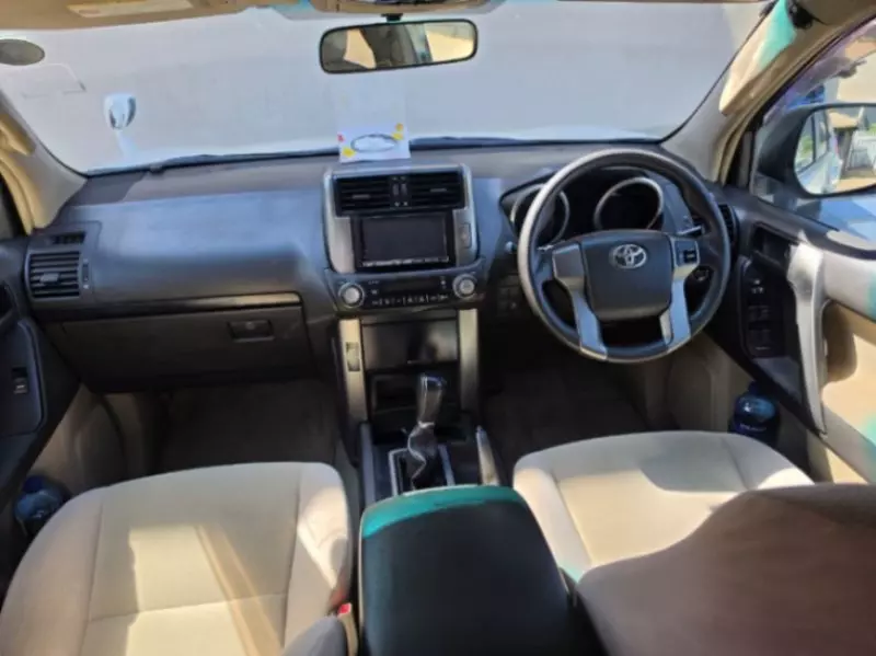 TOYOTA Prado   - 2010